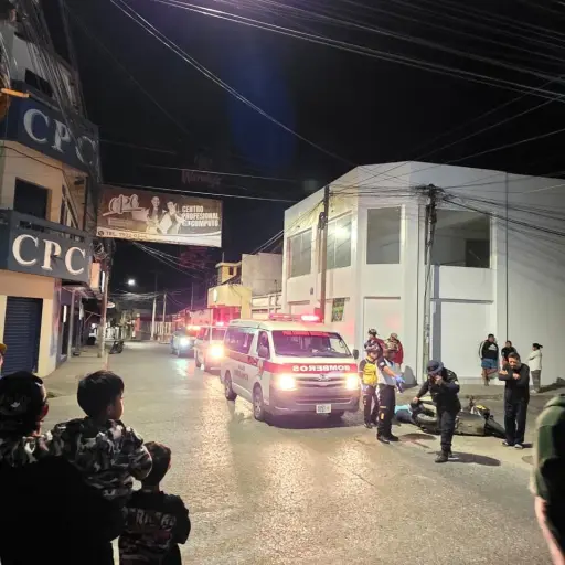 Lugar donde murió una pareja de motoristas tras ataque armado en Jalapa. ,Bomberos Voluntarios