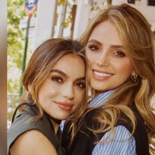 Sofía Castro y Angélica Rivera ,Instagram