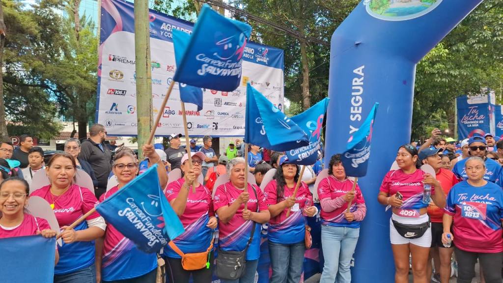 Celebran carrera 5k y 10k en apoyo a pacientes con cáncer | Alex Meoño