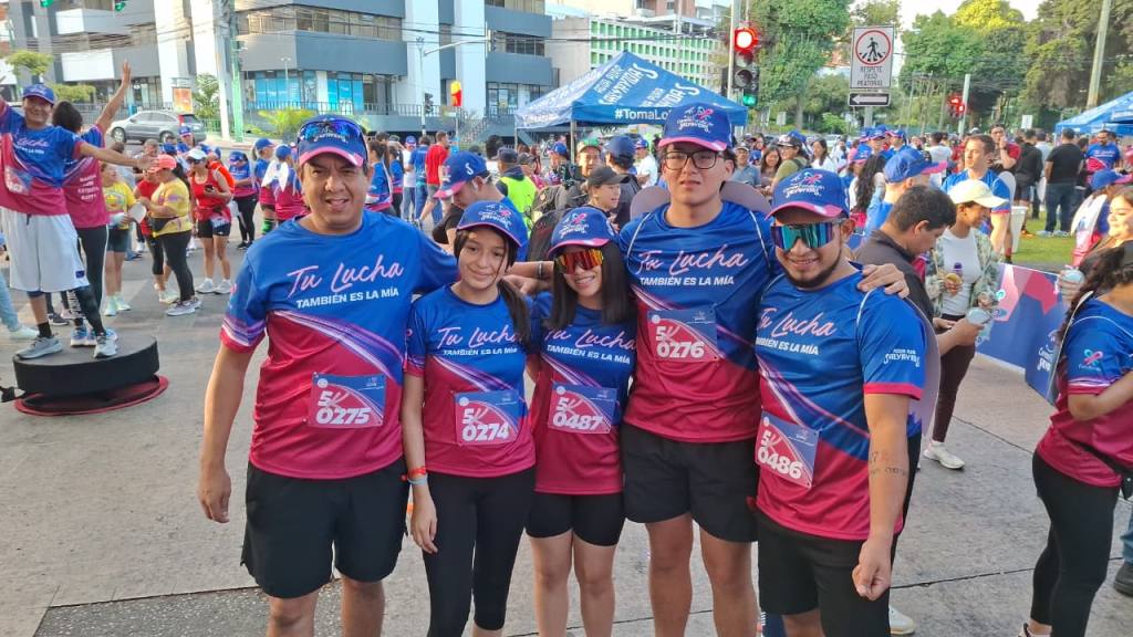 Celebran carrera 5k y 10k en apoyo a pacientes con cáncer | Alex Meoño