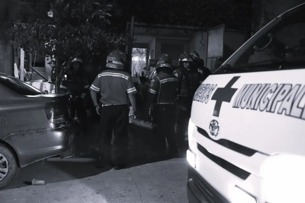 Dentro de una vivienda de Boca del Monte fueron asesinados al menos siete personas., Bomberos Municipales.
