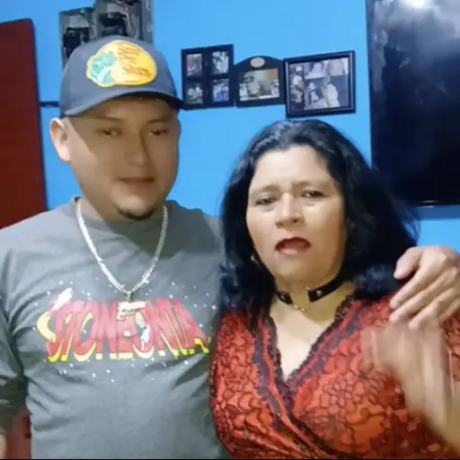 Con emotivo mensaje, PakoGT despide a su madre tras la masacre en Boca del Monte. ,Captura de pantalla video de Facebook.