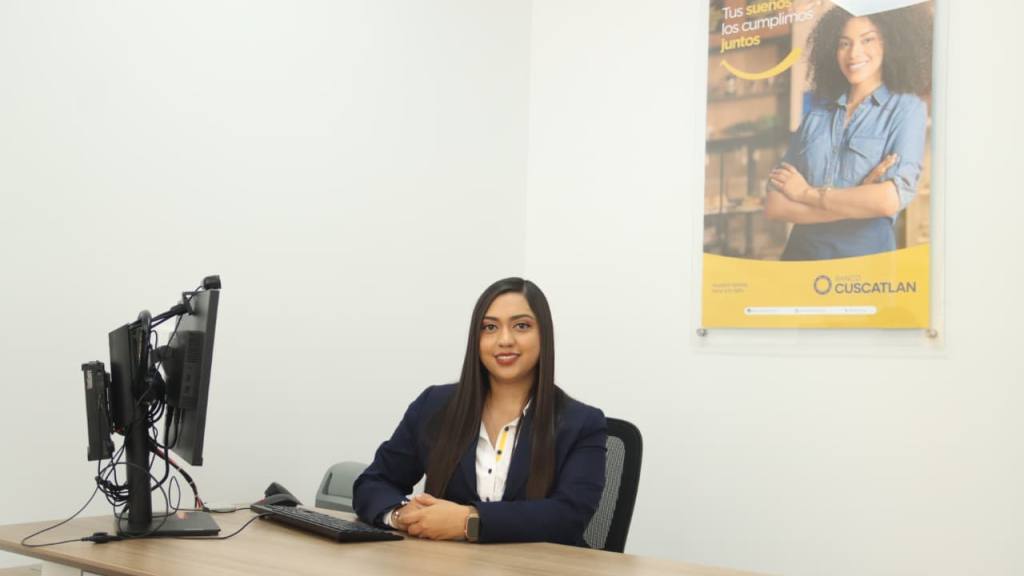 Nueva agencia de Banco Cuscatlán en San Cristóbal, Mixco  | Alejandro Meoño