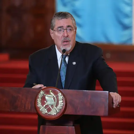 El presidente Bernardo Arévalo durante la conferencia de prensa para abordar el alza al precio de los combustibles, el viernes 24 de julio de 2026. ,Omar Solís/Emisoras Unidas