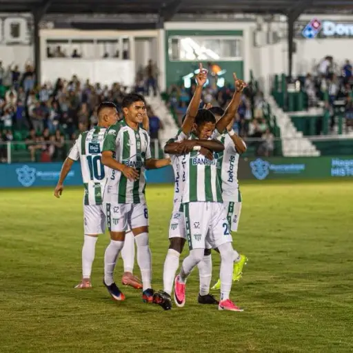 Antigua derrotó a Marquense en el estadio Pensativo 