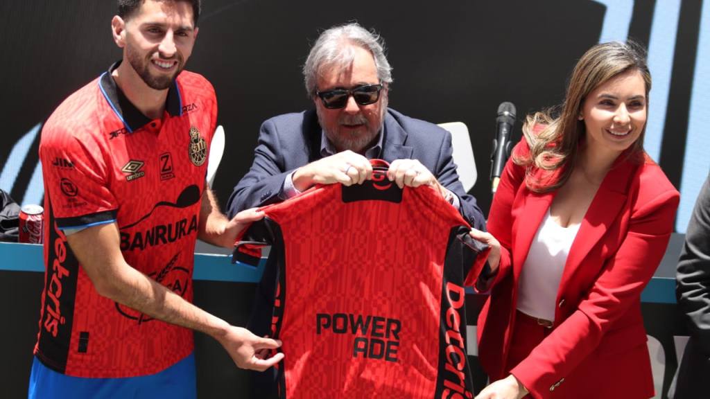 Municipal presenta nuevo patrocinador  | Alex Meoño 
