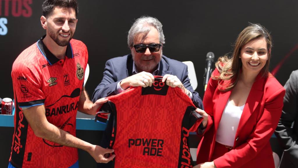 Municipal presenta nuevo patrocinador  | Alex Meoño 