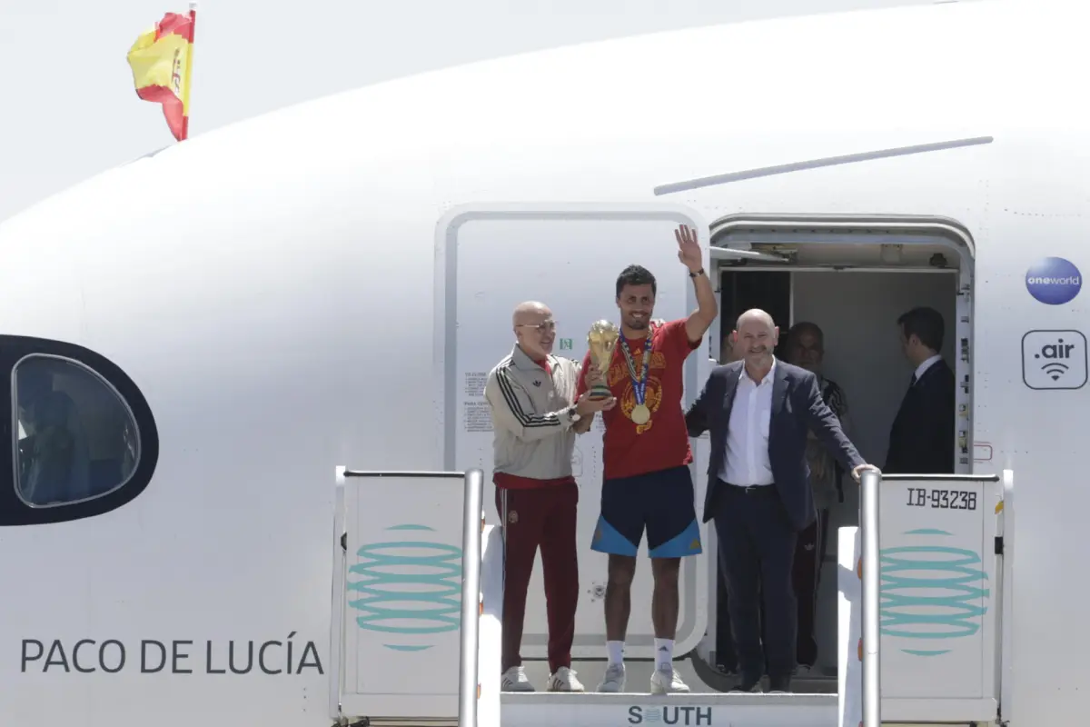 La Roja ya se encuentra en España para celebrar el Mundial - EFE