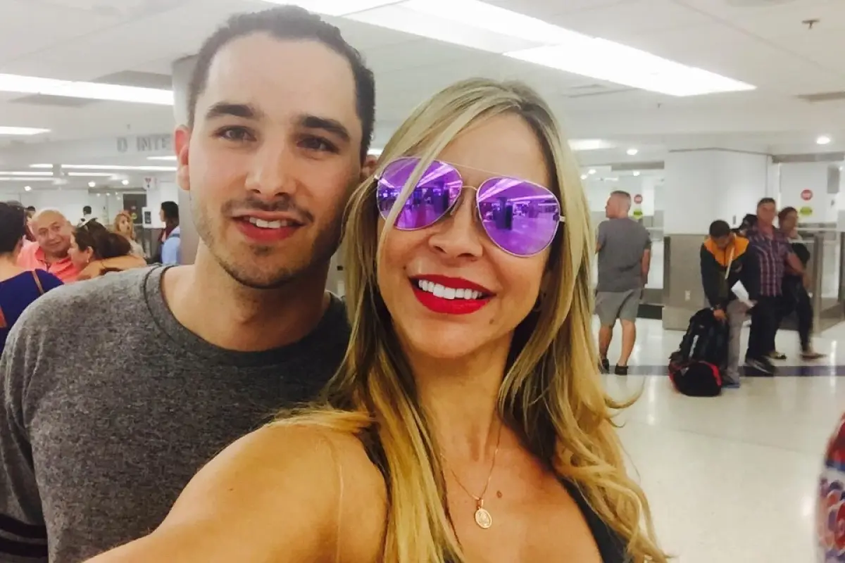 Aylín Mujica DJ MAAHEZ, Redes sociales