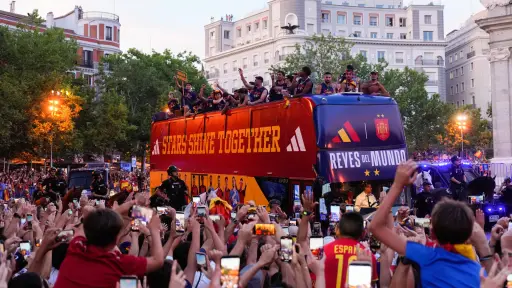 Millones de aficionados celebran el título mundial de España