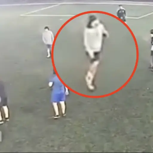 Video capta el momento en que joven futbolista recibe un disparo durante partido amistoso en Argentina. ,Captura de pantalla video de Instagram.