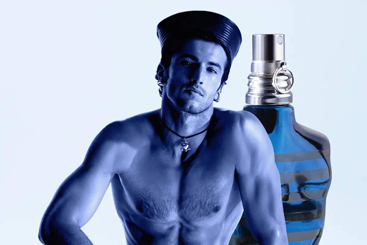 Le Male In Blue, Fetiche