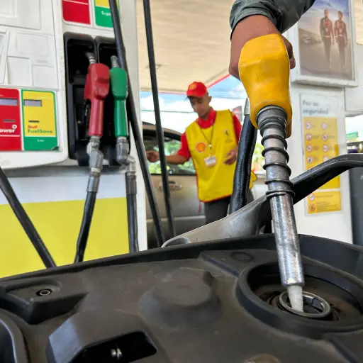 Este día se registró un incremento en el precio de los combustibles.  ,Foto Omar Solís
