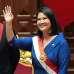 Keiko Fujimori jura como presidenta de Perút