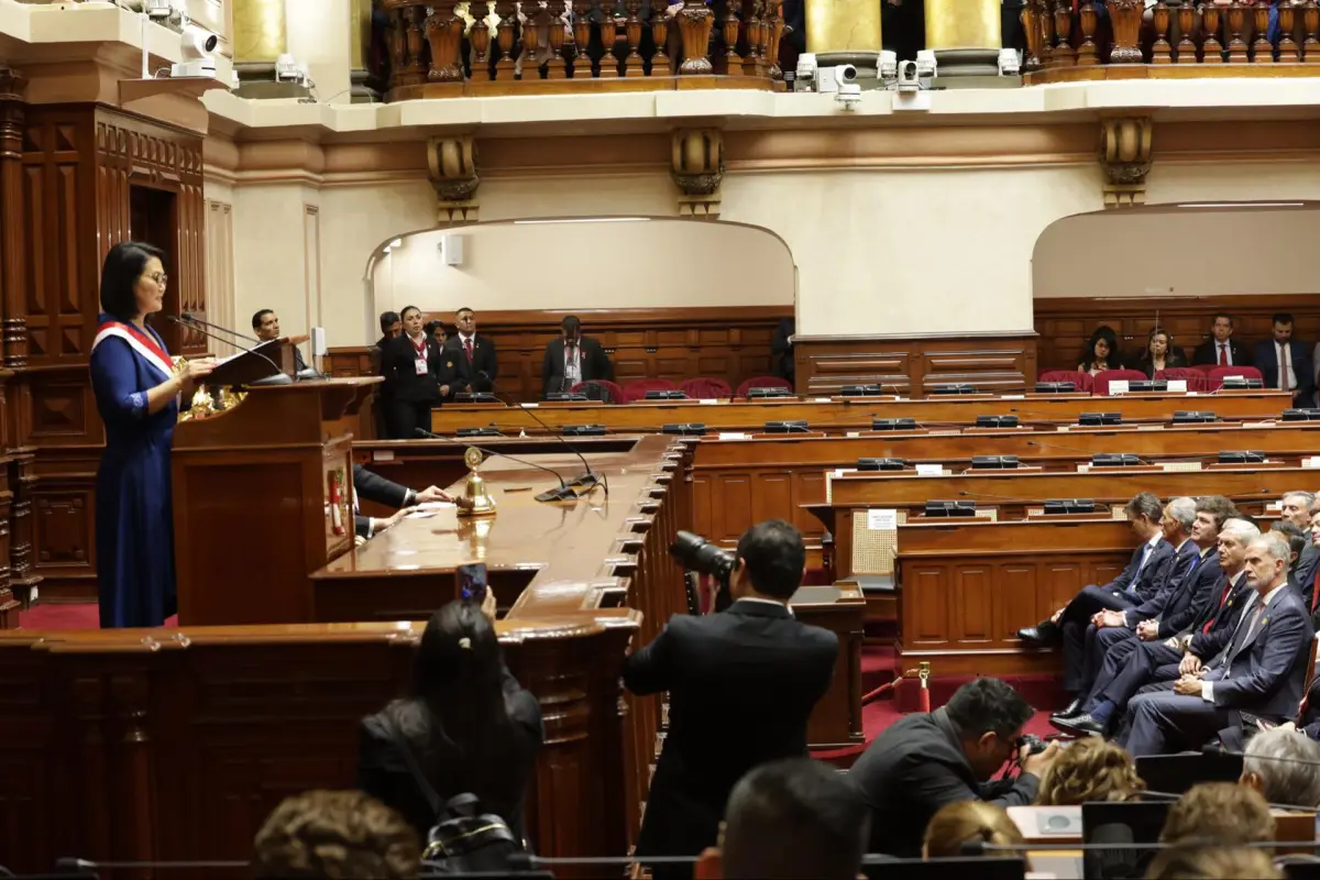 Parlamentarios abandonan Congreso antes de discurso de Fujimori, EFE