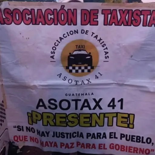 La Asociación de Pilotos de Taxis de Guatemala se opone al subsidio a los combustibles anunciado por el presidente Arévalo. ,.