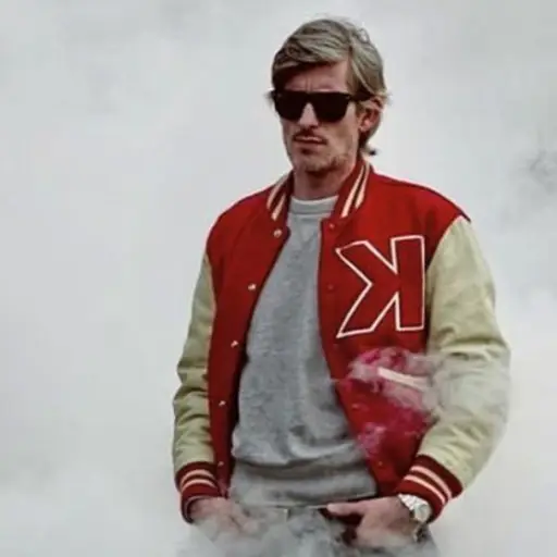 Kavinsky ,Redes sociales