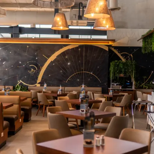 San Martin presenta un restaurante espacial