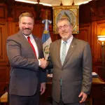 Presidente Arévalo se reúne con funcionario del FBIt