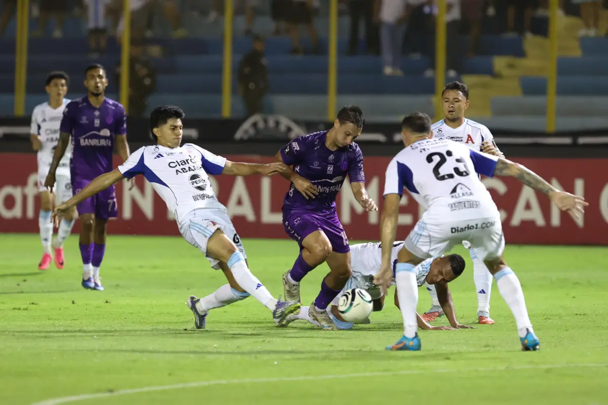 Partido entre Alianza y Antigua GFC por la Copa Centroamericana 2026 - EFE