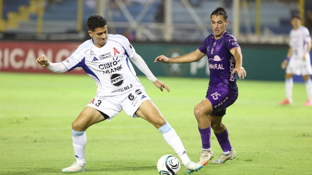 Partido entre Alianza y Antigua GFC por la Copa Centroamericana 2026 | EFE
