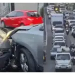 Colisión vehicular complica el tránsito en San Miguel Petapa el lunes 24 de agosto de 2026. ,