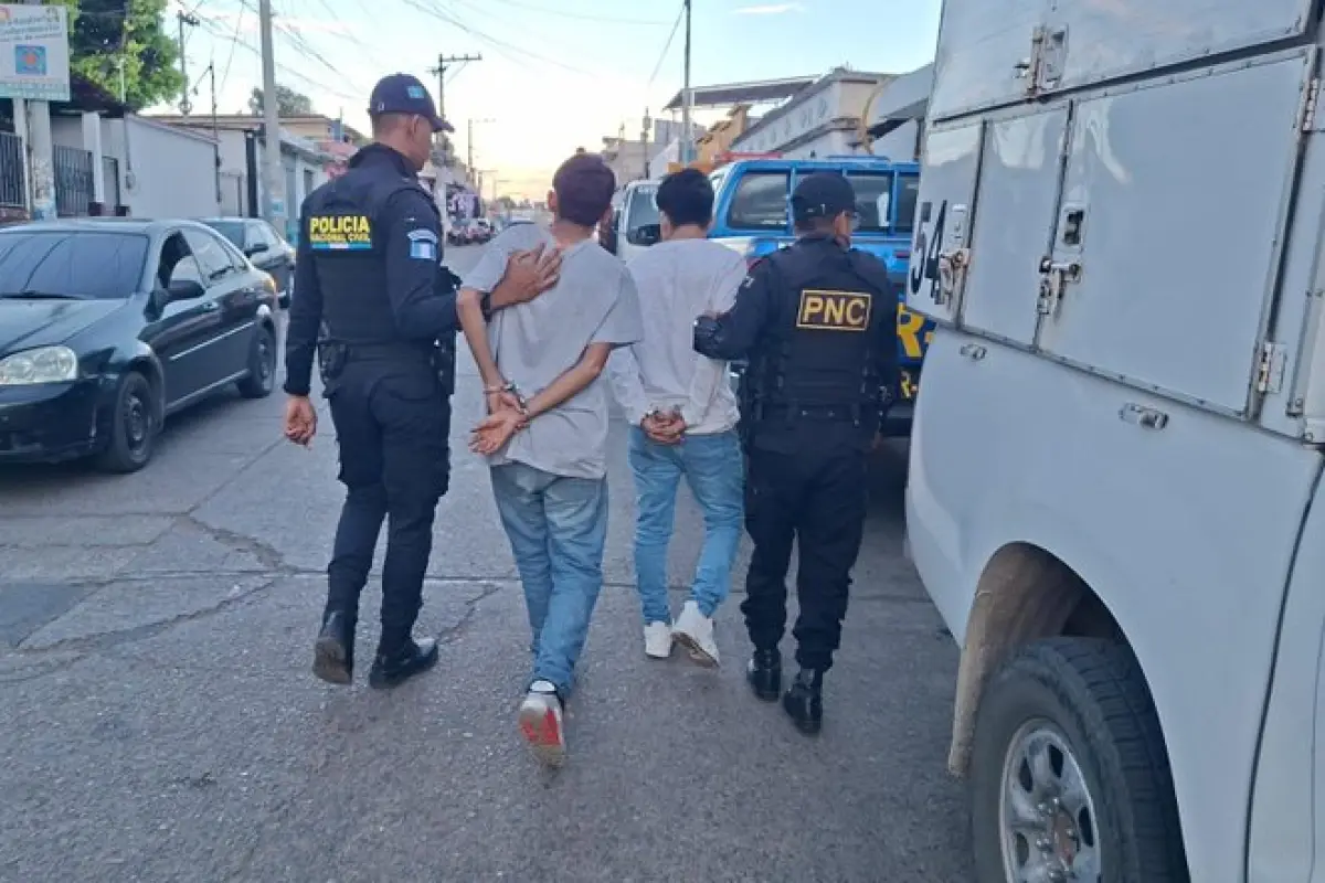 Los detenidos son los principales sospechosos de haber asesinado al conductor de un mototaxi., PNC de Guatemala.