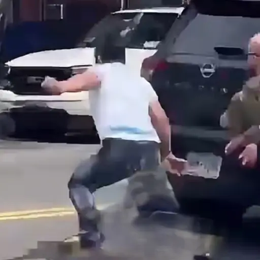 El guatemalteco fue captado en video, en el momento preciso en que escapó de los agentes de ICE. ,Captura de pantalla.