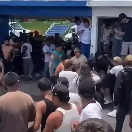 Carrera termina en pelea en el Autódromo Los Volcanes - Captura de pantalla