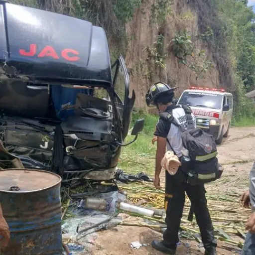 . ,Bomberos Voluntarios