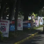San Pedro Ayampuc exhorta a partidos políticos evitar propaganda electoral en postes, árboles y parquest