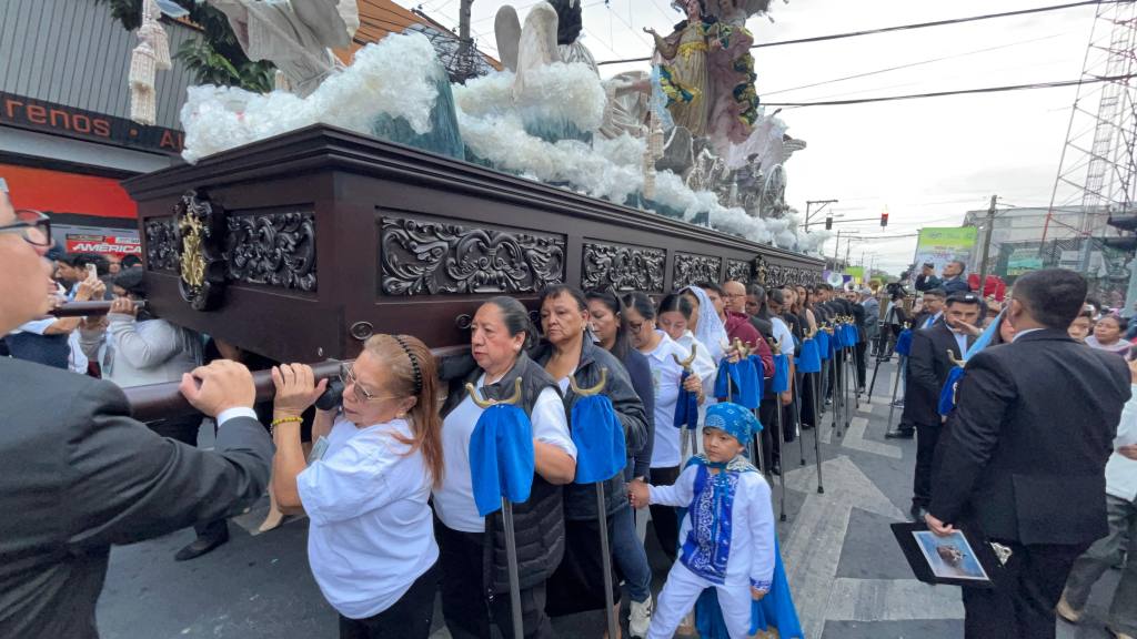Nuestra Señora de la Asunción recorre las calles del Centro Histórico | Omar Solis