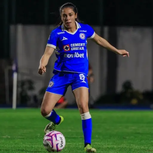 Equipo de Ana Lucía Martínez vence al Atlante 