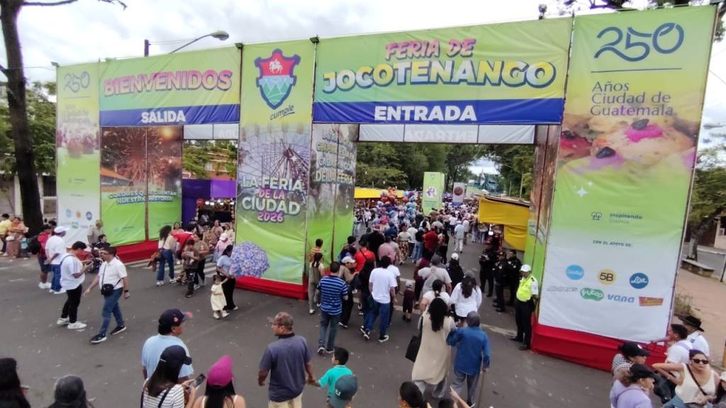 Guatemaltecos disfrutan de la Feria de Jocotenango 2026 | Omar Solis