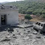 Restos de un edificio atacado por las fuerzas israelíes en Ansar, Líbano , EFE/EPA/WAEL HAMZEH

