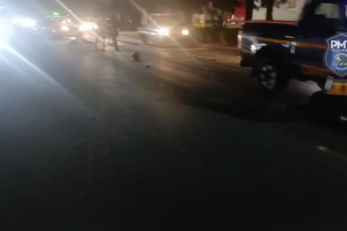 Un motorista perdió la vida tras un accidente en la calzada Aguilar Batres., PMT de Villa Nueva