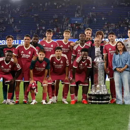 Real Madrid vence al Deportivo y conquista su décimo Trofeo Teresa Herrera - Real Madrid C.F.
