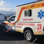 Cinco heridos tras volcar vehículo en libramiento de Chimaltenangot