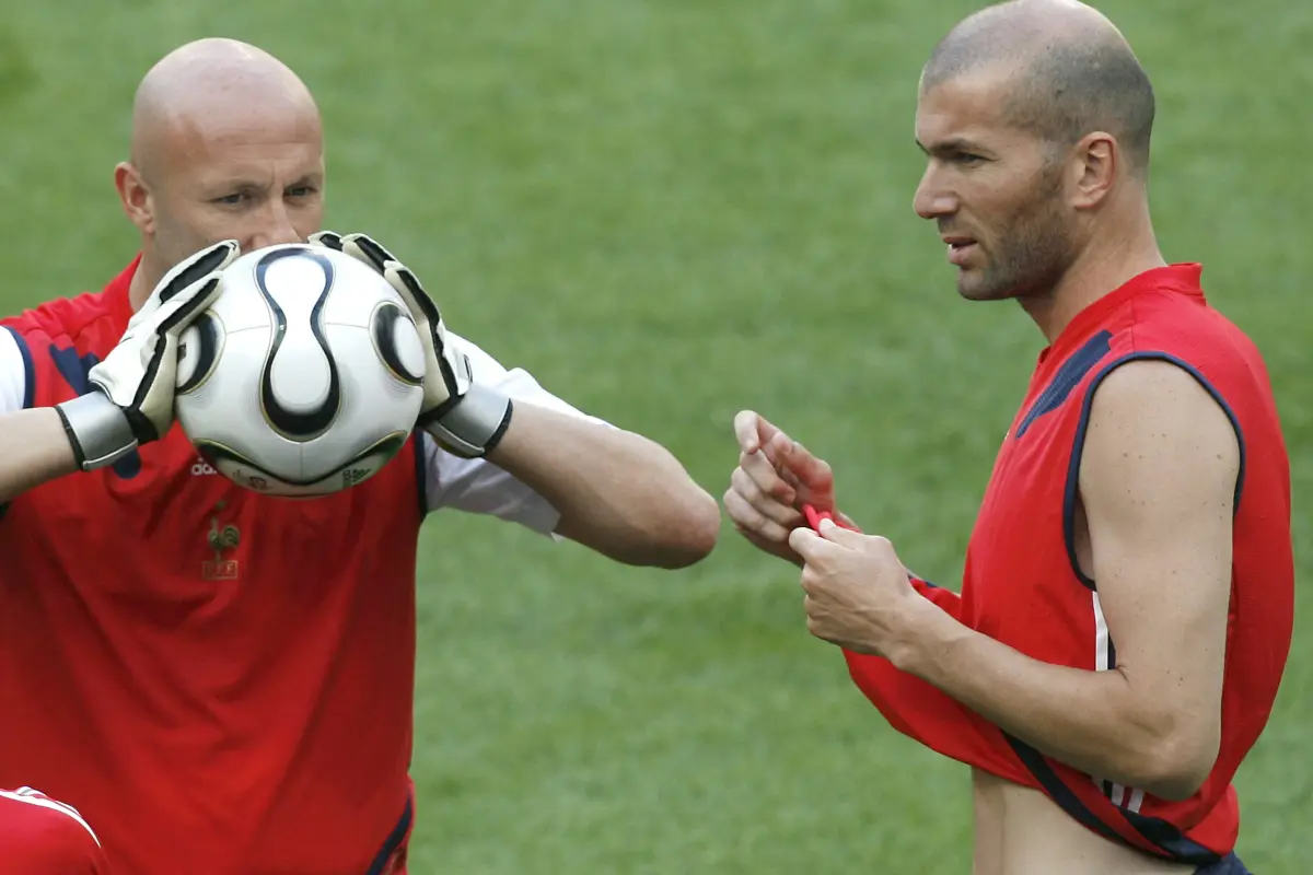 Fabien Barthez, nuevo entrenador de porteros en la Selección de Zinedine Zidane 
