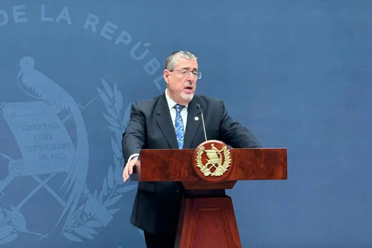 El presidente Bernardo Arévalo durante la conferencia de prensa "La Ronda", el lunes 10 de agosto de 2026., Omar Solís/Emisoras Unidas