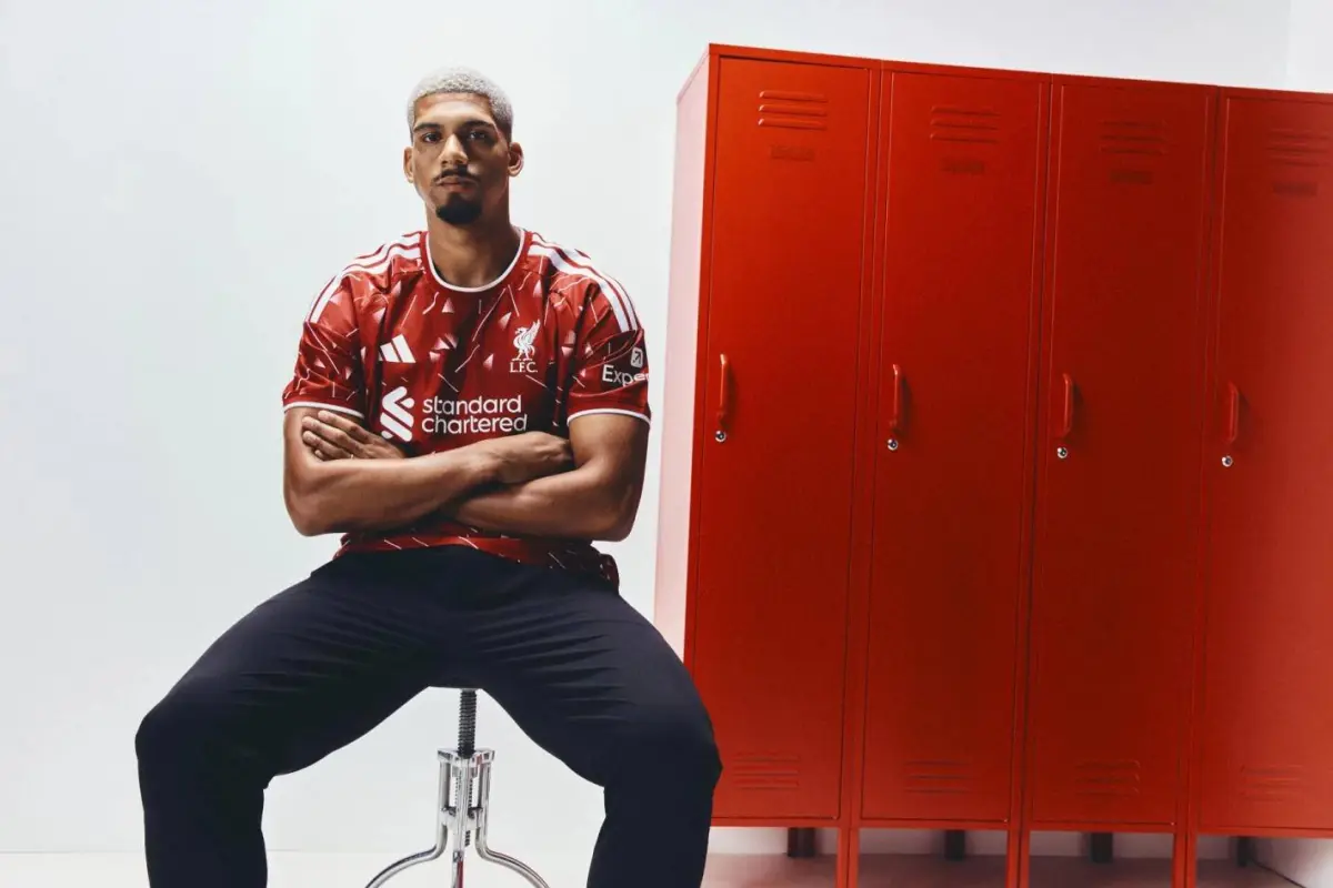 El Liverpool anuncia el fichaje de Ronald Araujo - Liverpool F.C.