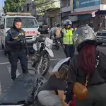 Accidente frente al cementerio de Villa Nueva donde varias personas quedaron heridas. ,PMT de Villa Nueva