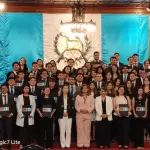 Jóvenes guatemaltecos reciben becas para estudios en el extranjero. ,Omar Solís/Emisoras Unidas