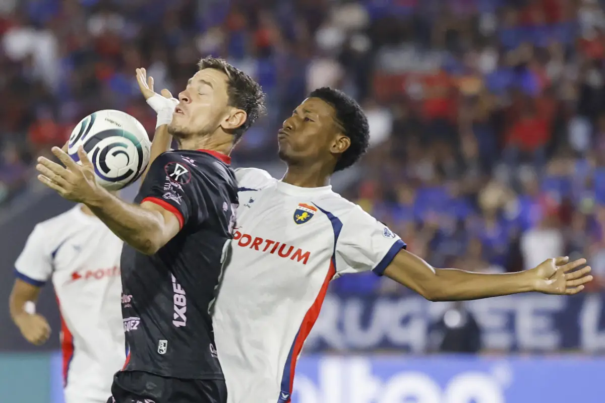 Partido entre Xelajú MC y Plaza Amador por la Copa Centroamericana 2026 - EFE