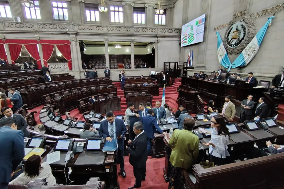 Sesión del martes 11 de agosto., Foto Omar Solís