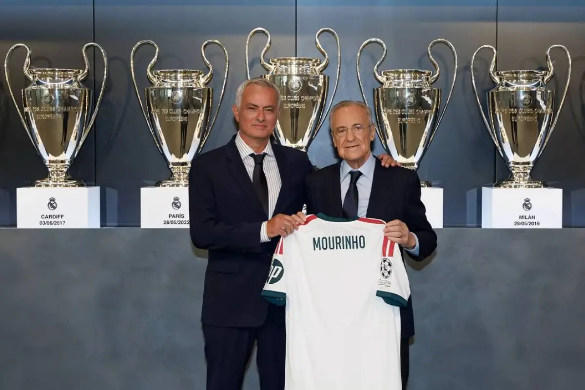 José Mourinho fue presentado como nuevo técnico del Real Madrid - Real Madrid C.F.