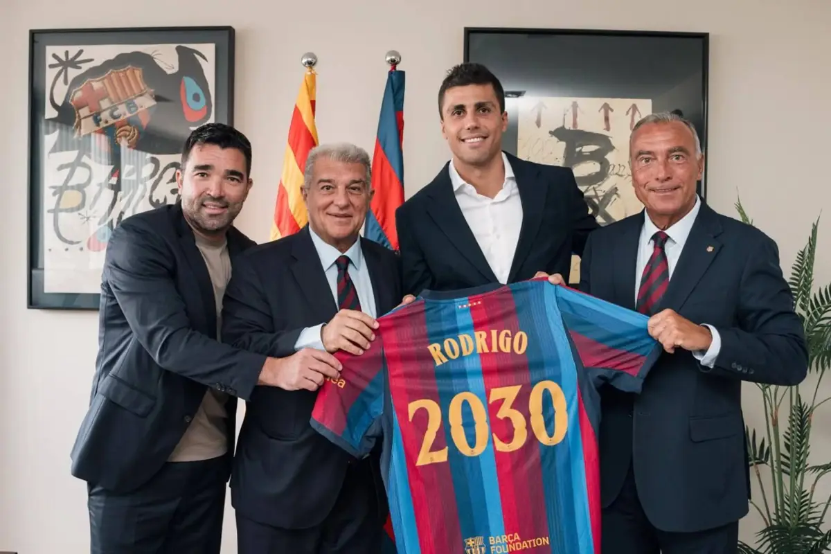Rodri Hernández fue presentado como nuevo jugador del FC Barcelona - FC Barcelona