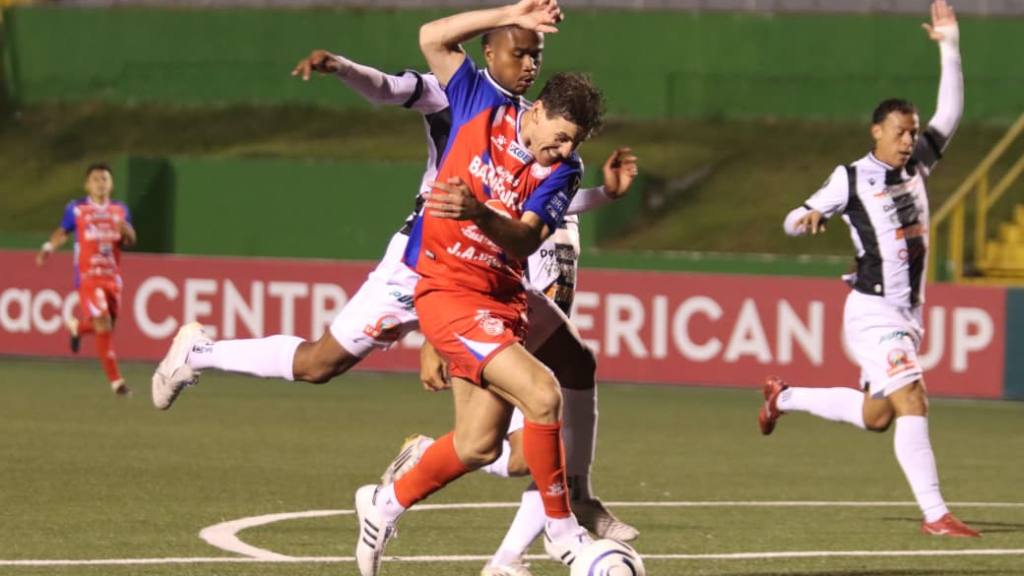 Partido entre Xelajú MC y Diriangén por la Copa Centroamericana 2026 | Alex Meoño