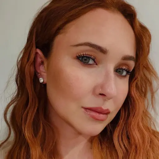 Hayden Panettiere  ,Redes sociales