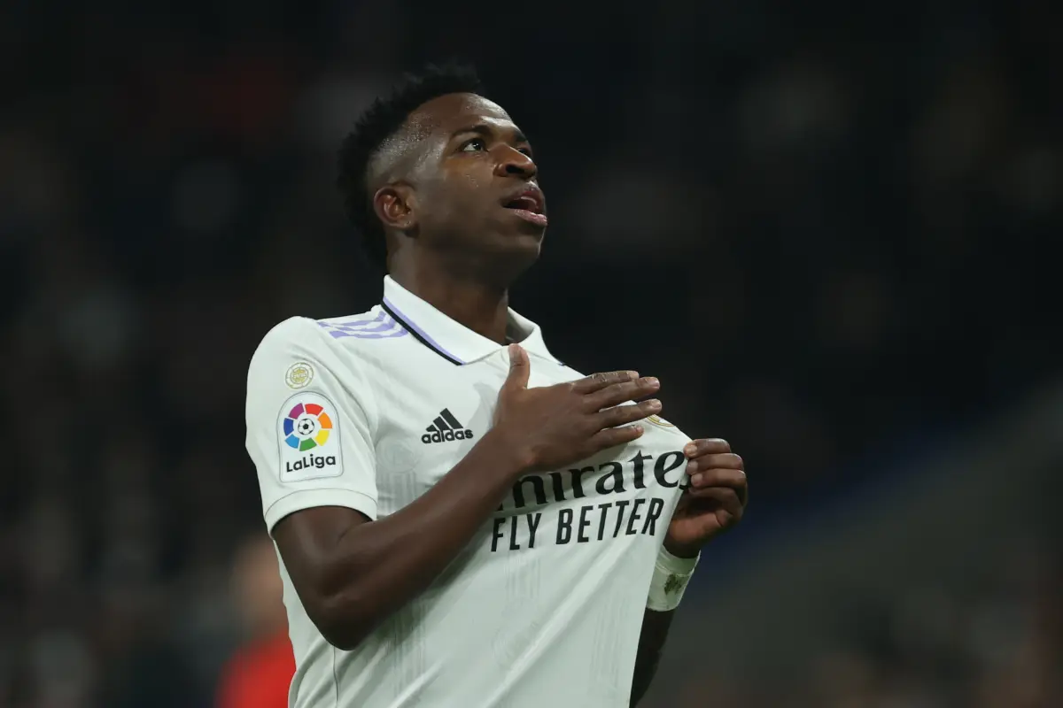 Vinícius renueva con el Real Madrid hasta 2032